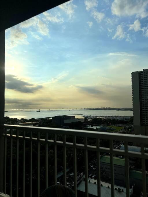 Casa Cintores Condo Near Picc With Free Parking Manila Exterior photo